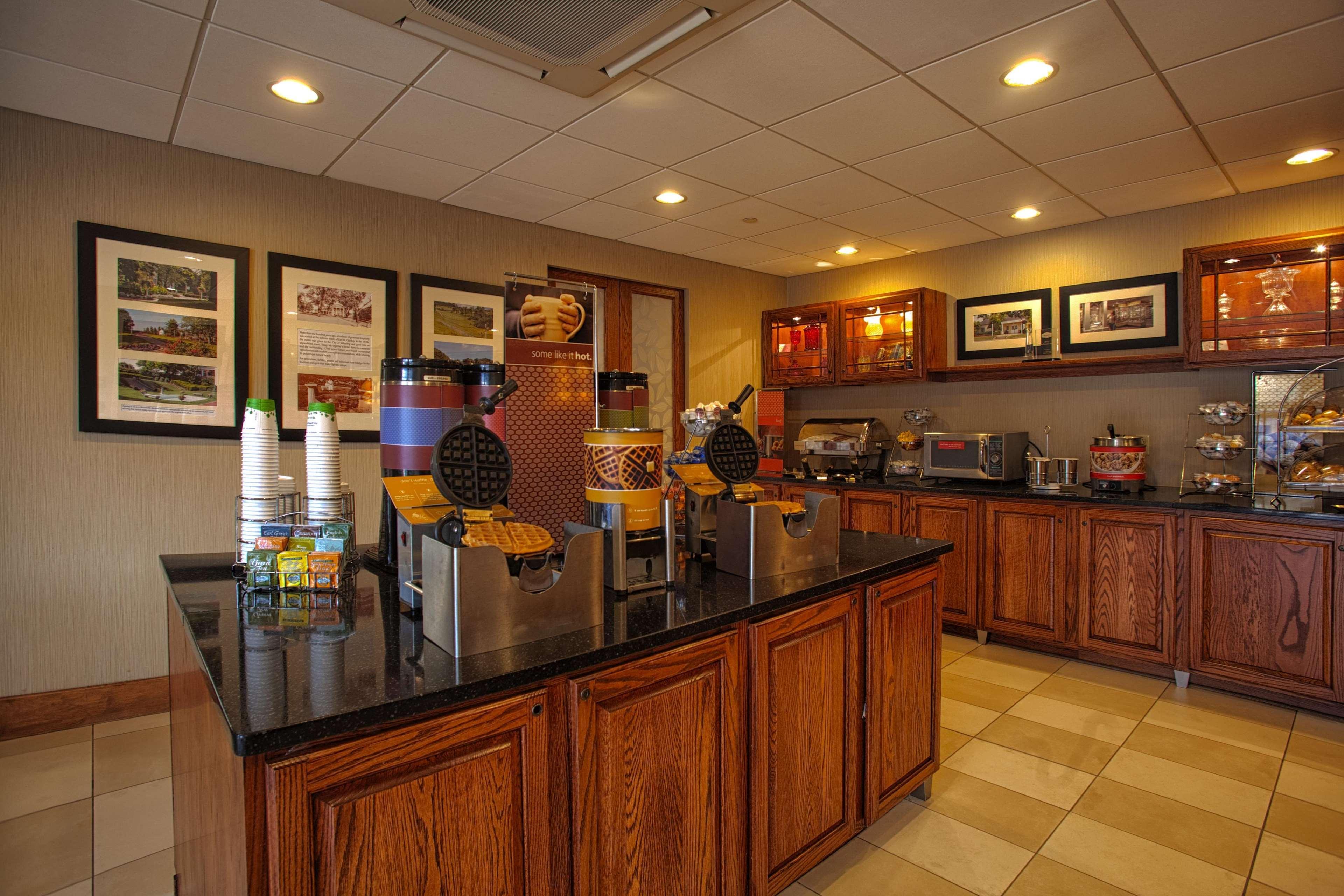 Hampton Inn Wheeling Exteriér fotografie